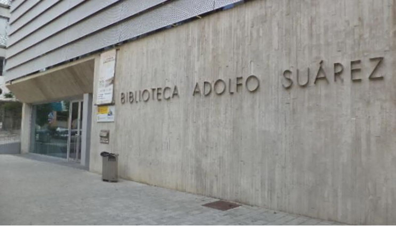 Exterior de la Bilbioteca Pública 'Adolfo Suárez'