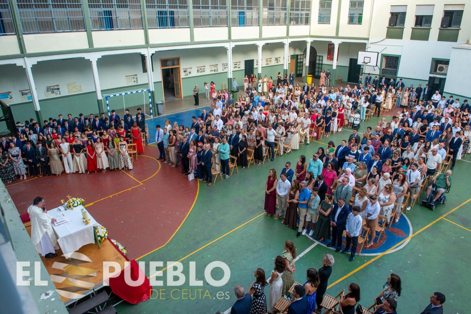 El curso de Segundo de Bachillerato de los Agustinos se gradúa