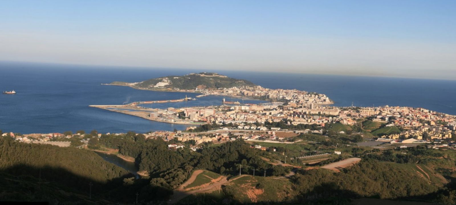 9530_vista-de-ceuta