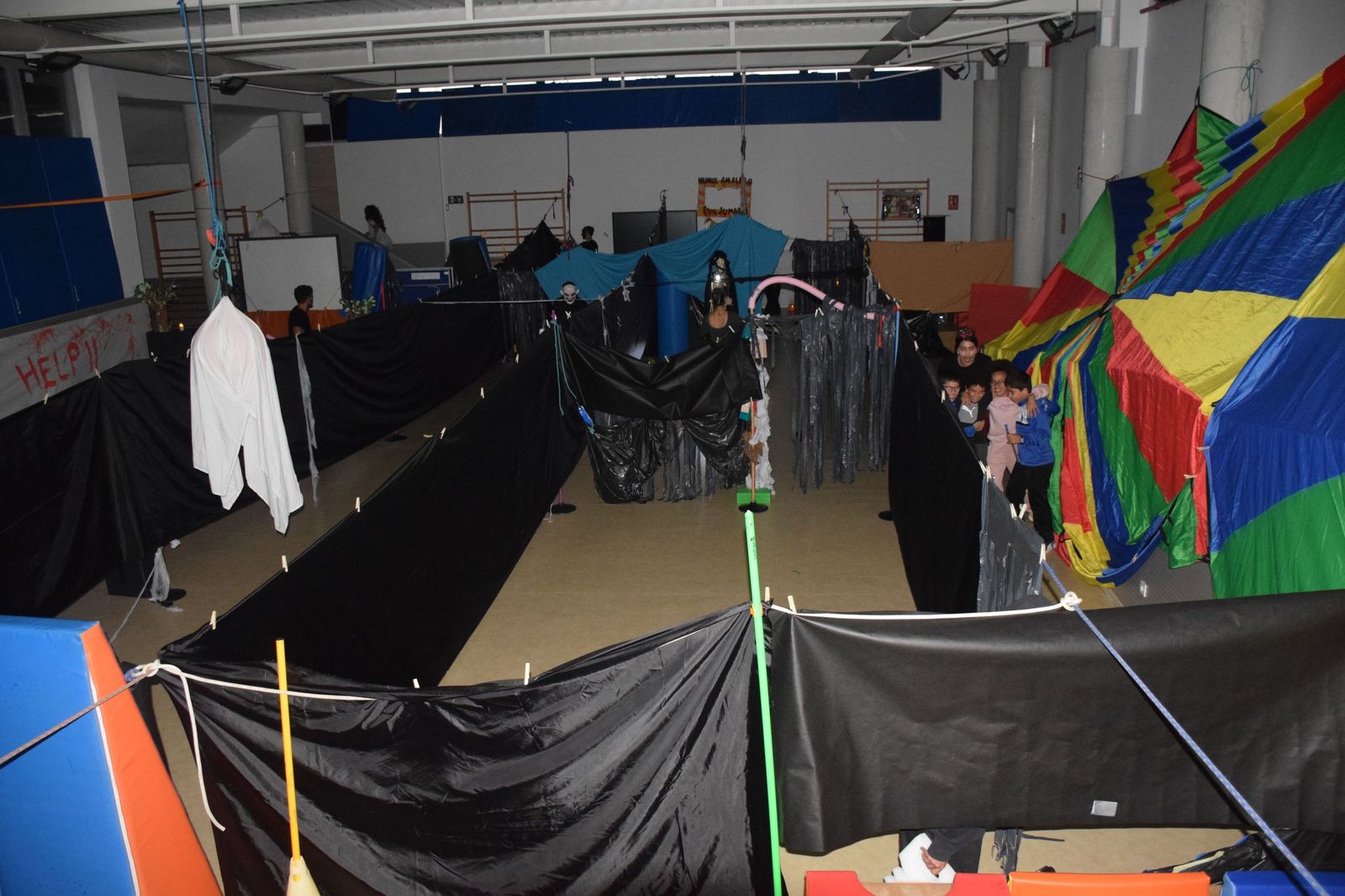 FOTOGALERÍA | Diversión terrorífica en el pasaje del Ciudad de Ceuta por Halloween