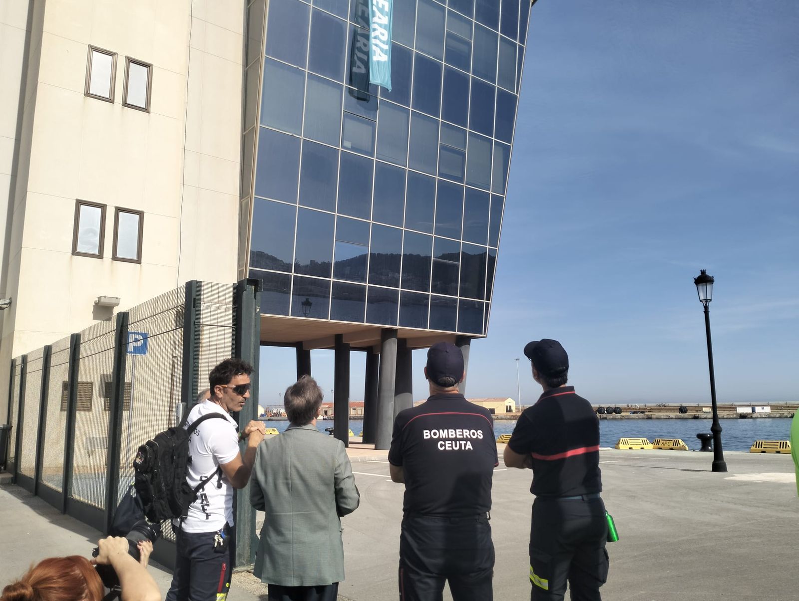 Operaciones de rescate vertical por toda la ciudad