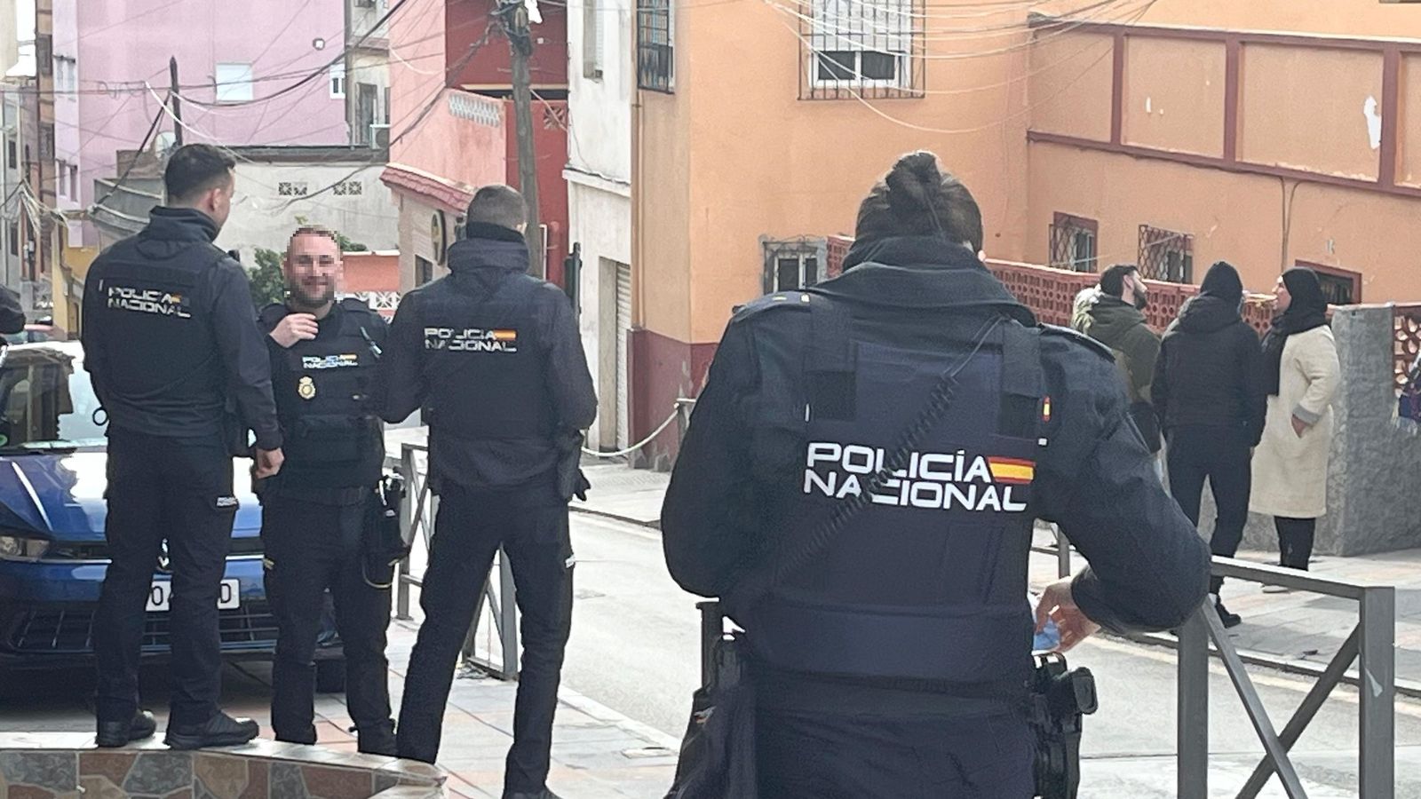 Agentes de la Policía Nacional en el lugar