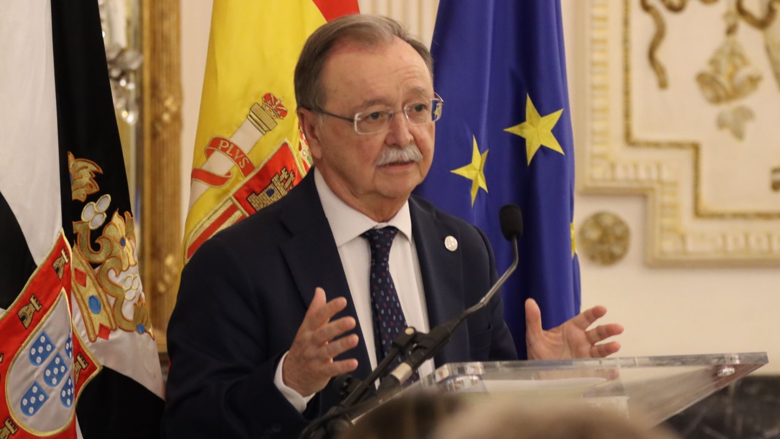 El presidente de Ceuta, Juan Vivas, en su intervención por los 120 años de la Cámara de Comercio de Ceuta