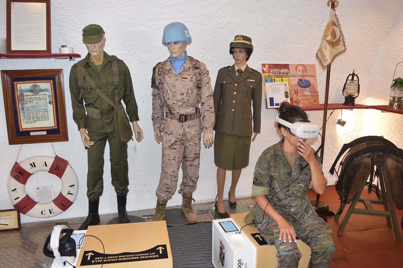 El general de Ceuta pidió expresamente que se habilitara una sala para el ejército del siglo XXI / FOTO NICOL´S