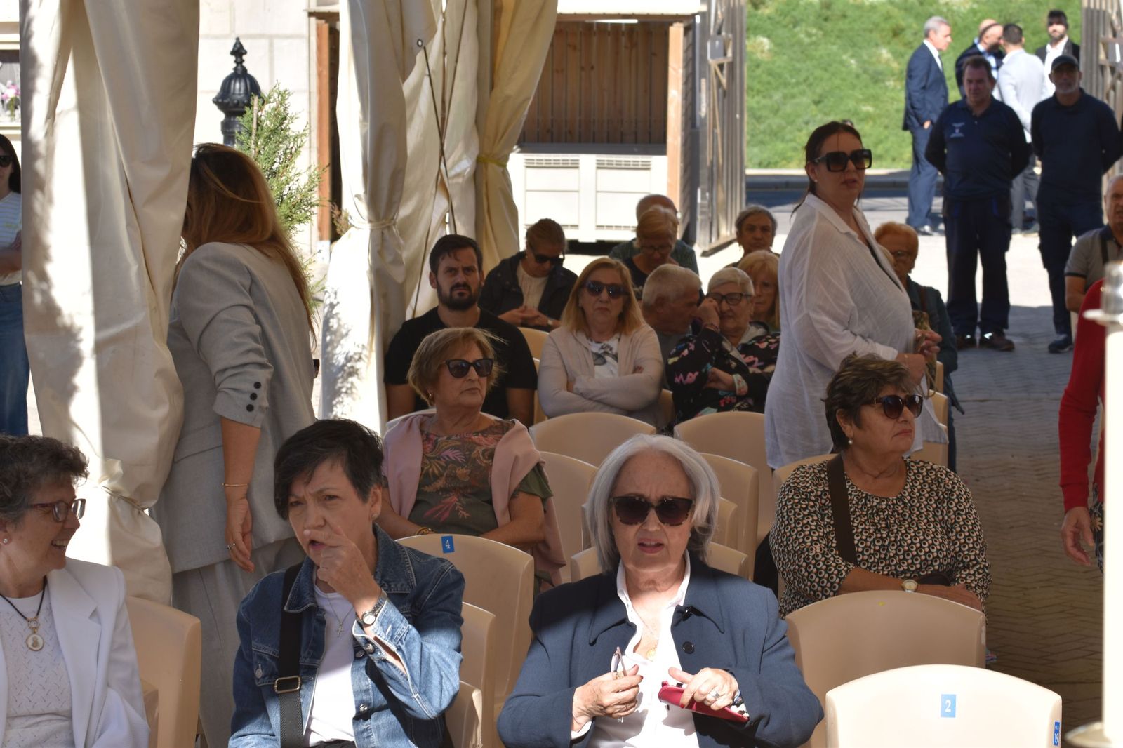 Un recuerdo institucional en el Día de Difuntos para quienes faltan