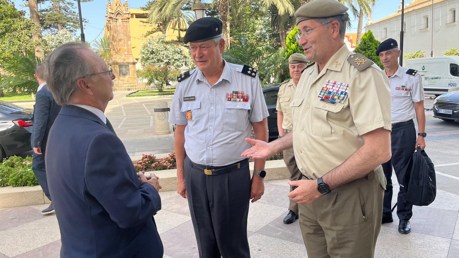 Vivas recibe en Ceuta a los jefes de Estado Mayor del Ejército de Tierra de España y Portugal