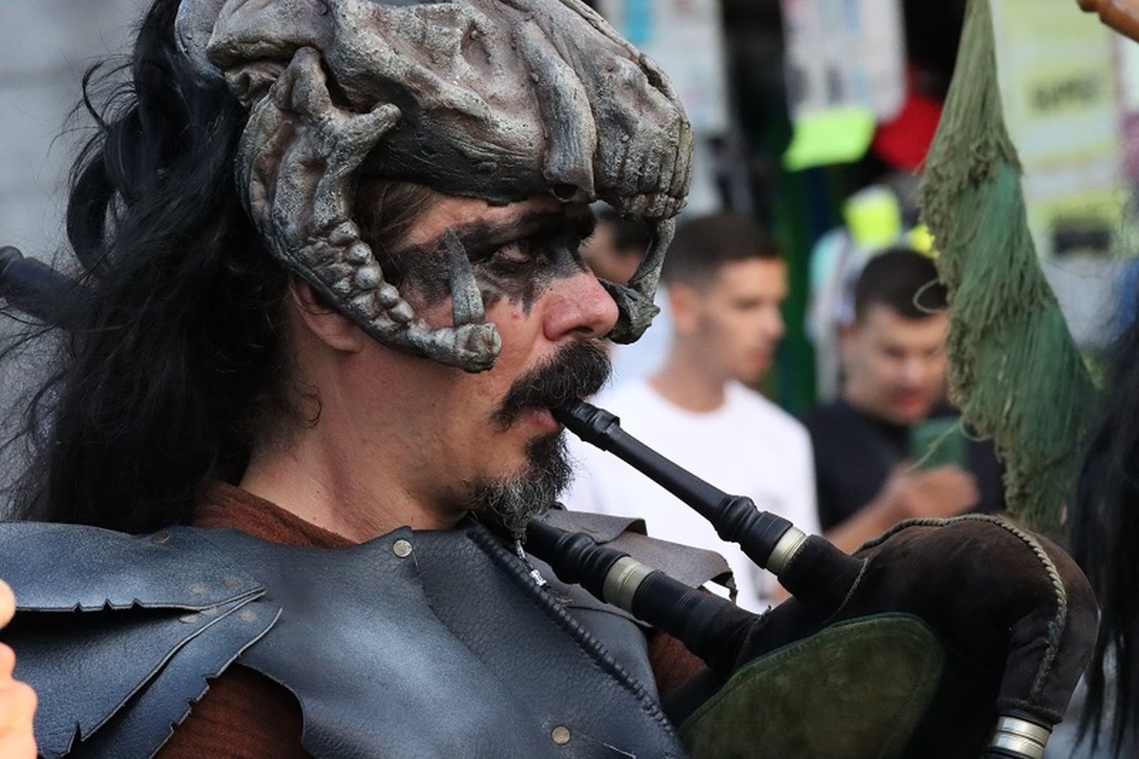 Los músicos han inundado la ciudad de ritmos medievales con sus gaitas y tambores / FOTO REDUAN