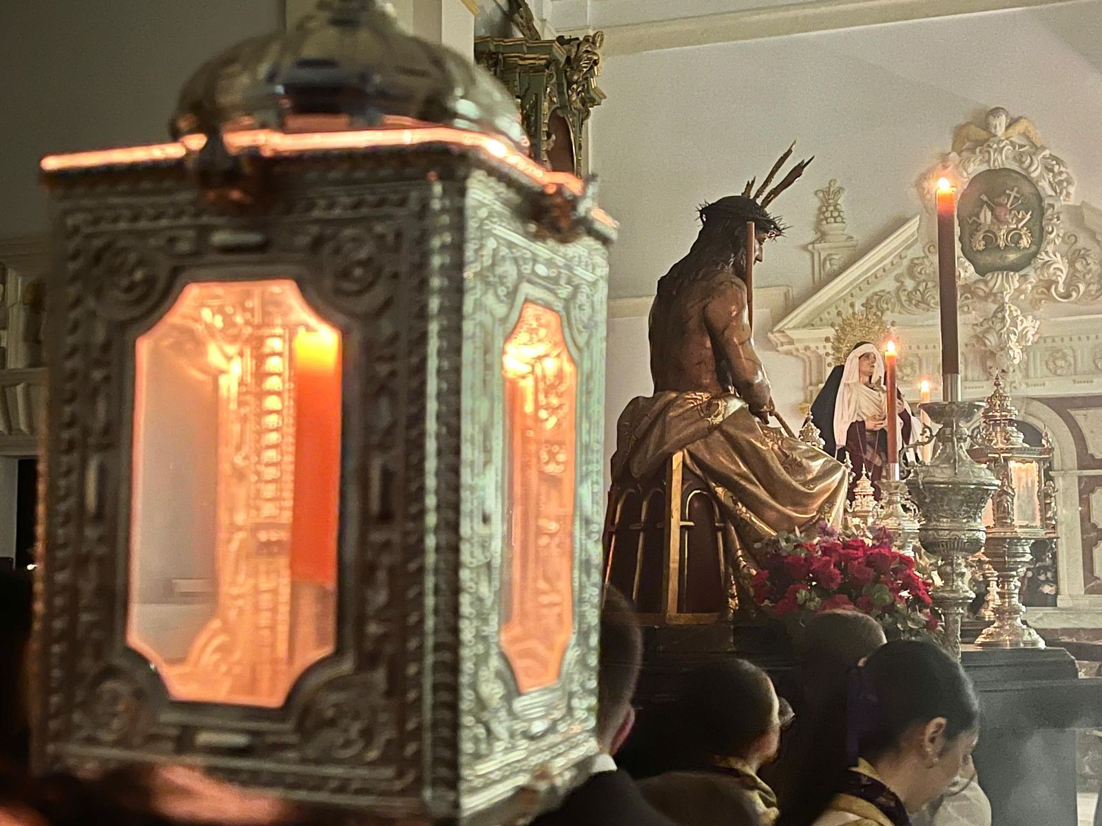 FOTOGALERÍA | El Viacrucis de las Penas se celebra en San Francisco sin traslado por la amenaza de lluvia