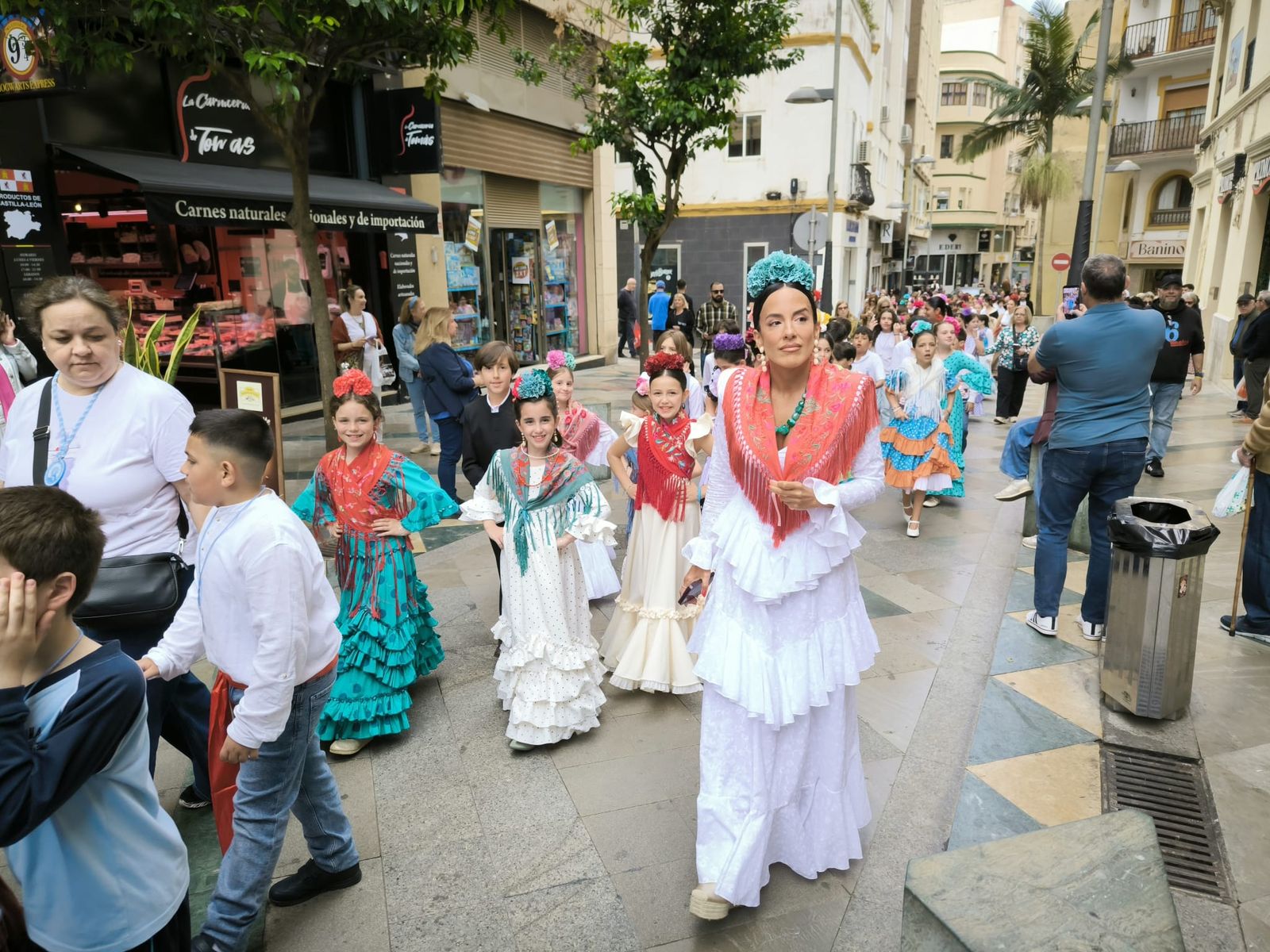 El Colegio La Inmaculada lleva la romería de Los Remedios al centro de Ceuta