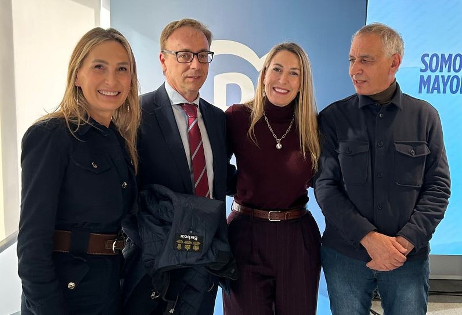 Junta directiva del PP de Ceuta con María Guardiola.