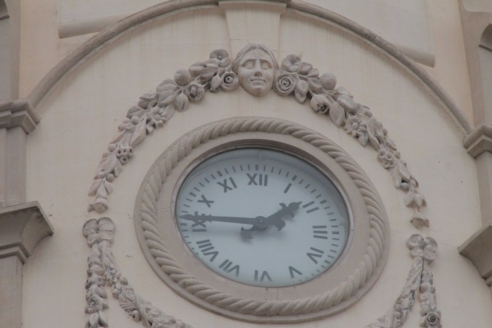 Reloj del Palacio de la Asamblea