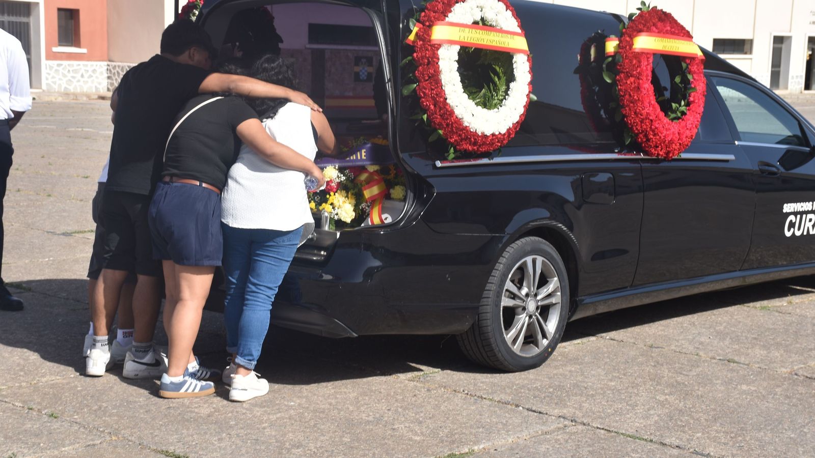 García Aldave dio su último adiós al Caballero Legionario Kevin Parra Mejías