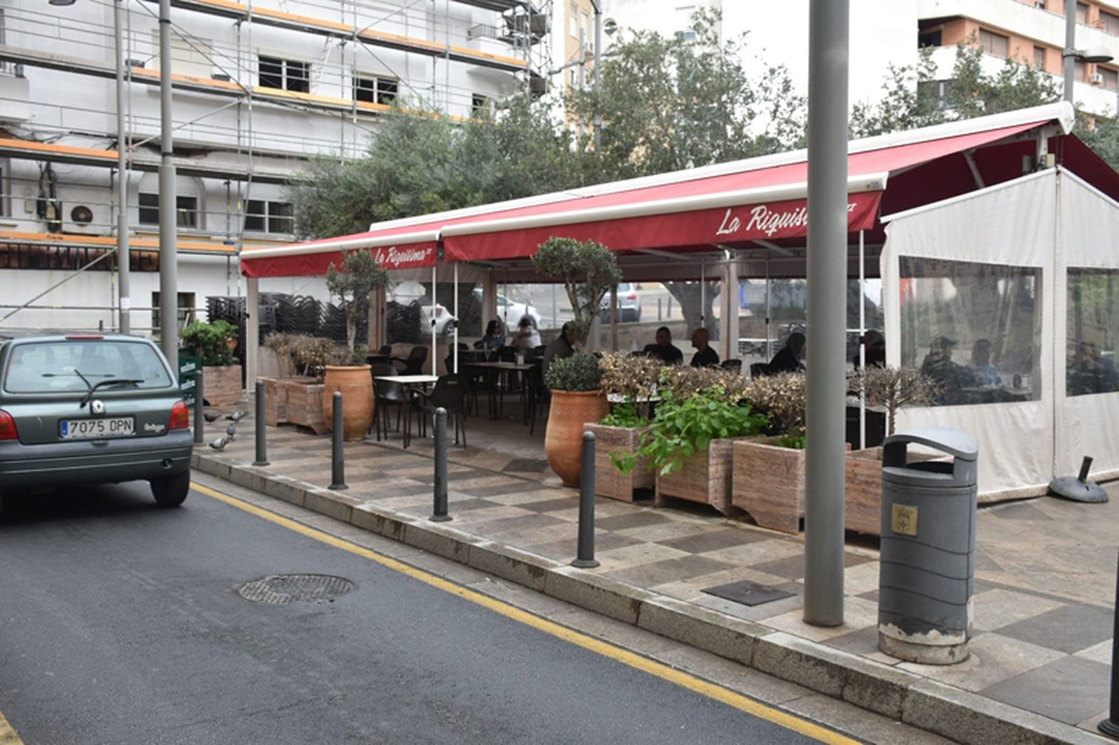 Una terraza de un restaurante de Ceuta. / FOTO NICOL'S