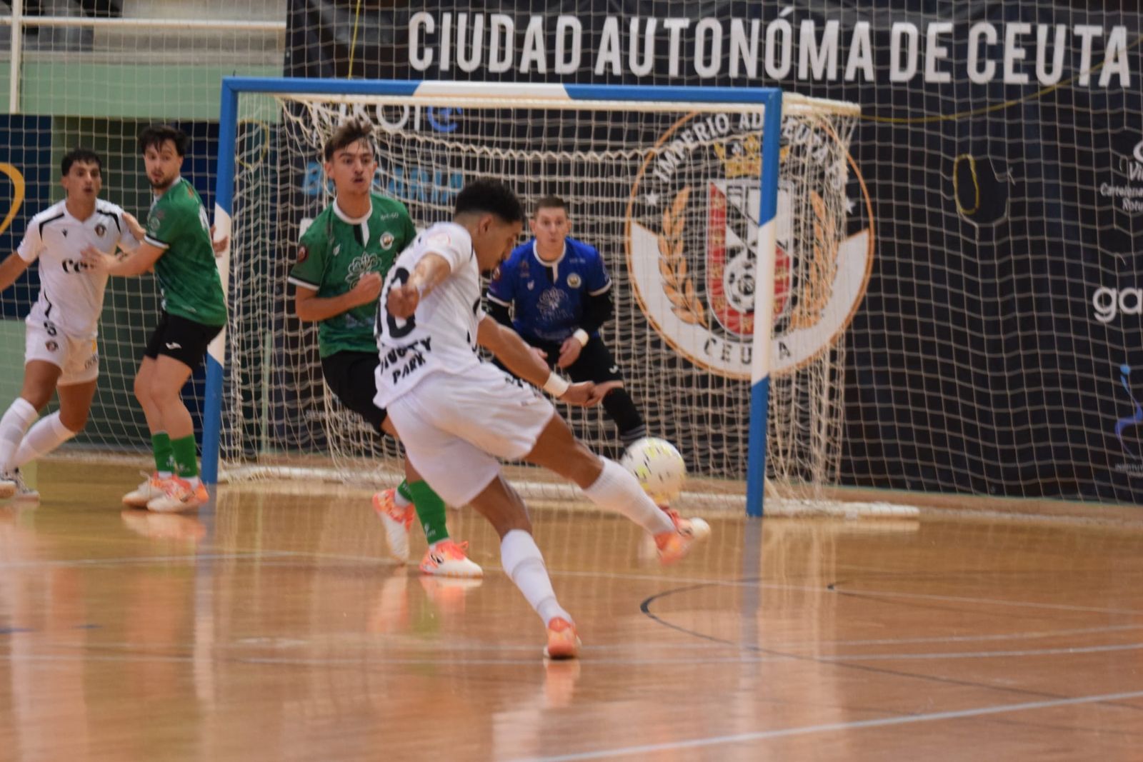(4-0) El Imperio Ceuta sentencia en la segunda mitad