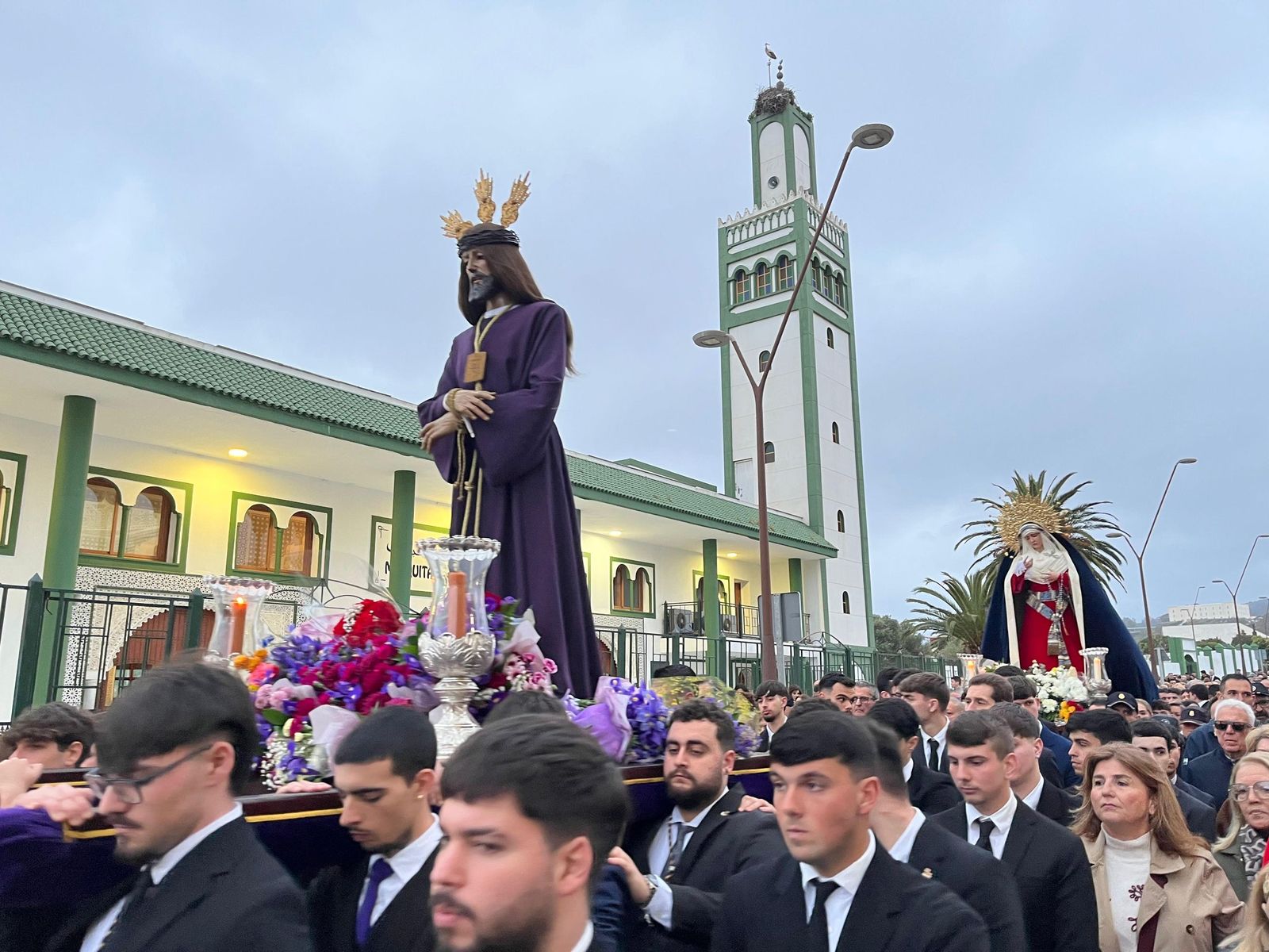 Fe, redención y  convivencia: Ceuta vuelve a mostrar sus mejores galas en el Traslado del Cautivo