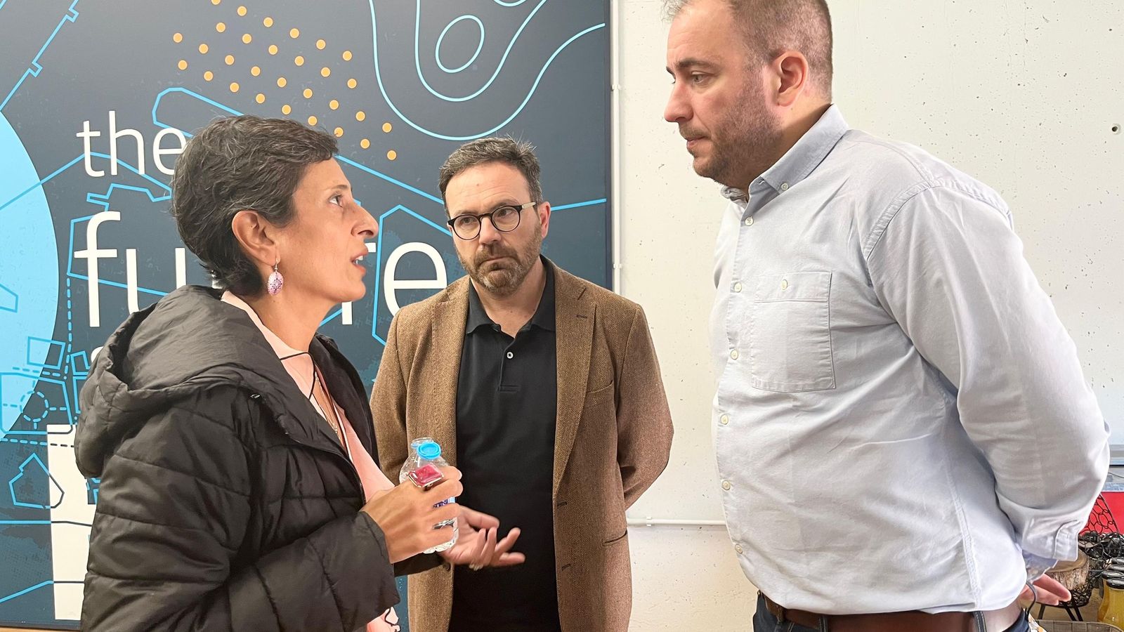 Chandirami dialoga con Touza antes del inicios de las Jornadas Empresariales Ceuta - India