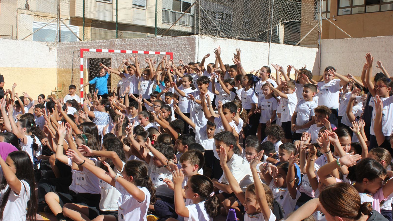Carrera benéfica en el Andrés Manjón. Carrera benéfica en el Andrés Manjón.
