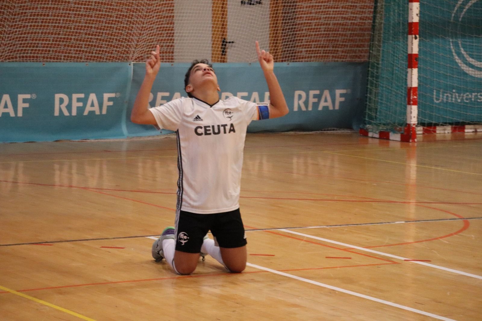 4ff114d9-41ce-43fe-9ee3-8e19622dc106