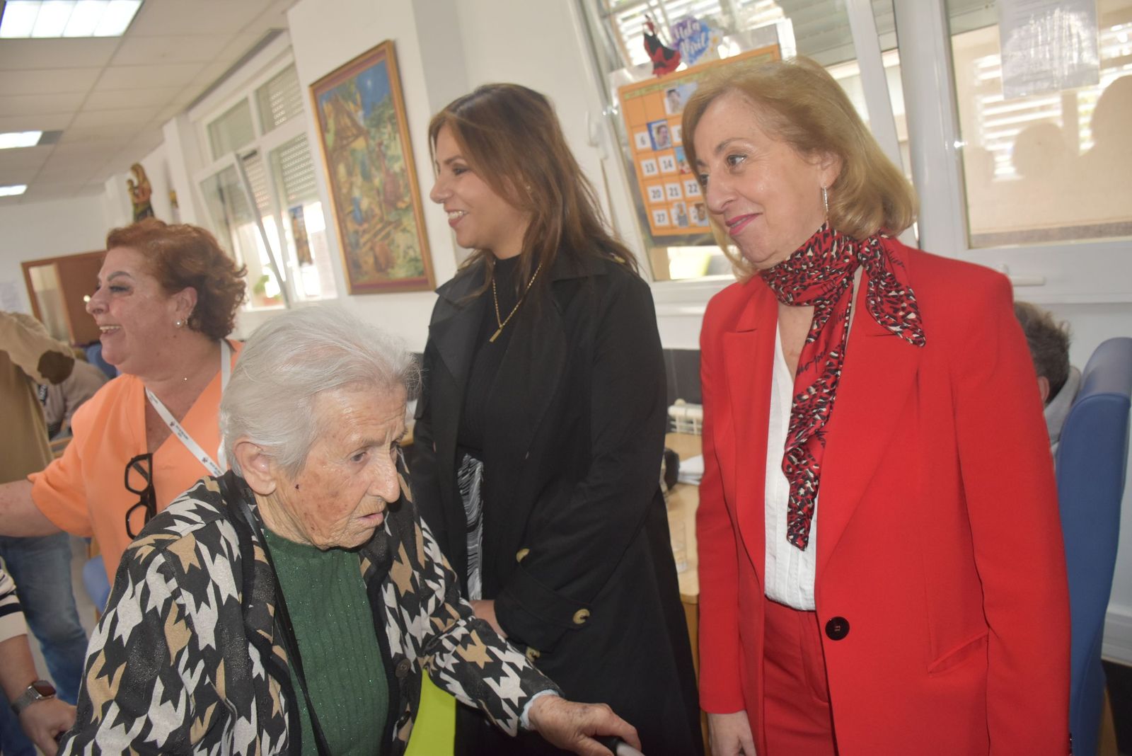 Puertas abiertas y un ambiente entrañable hacen especial una jornada en Cruz Blanca