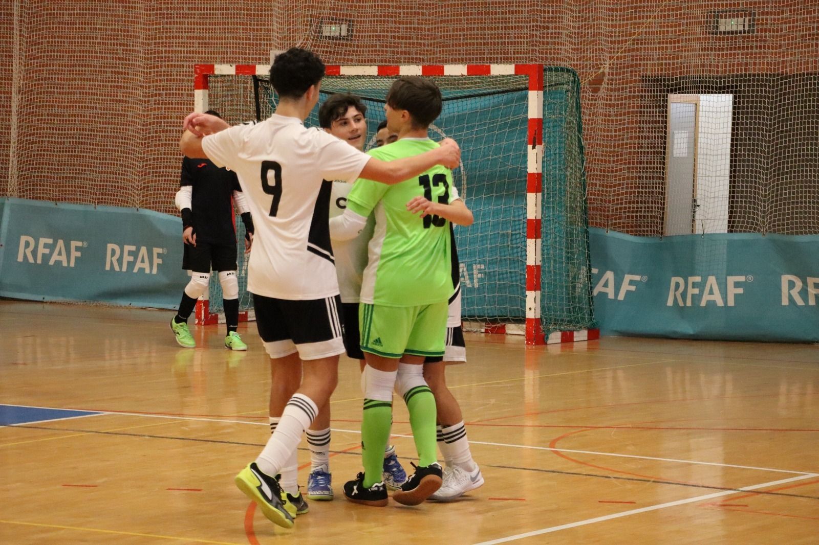 0b6823d2-9c3d-4c38-ae76-064068b1d66d