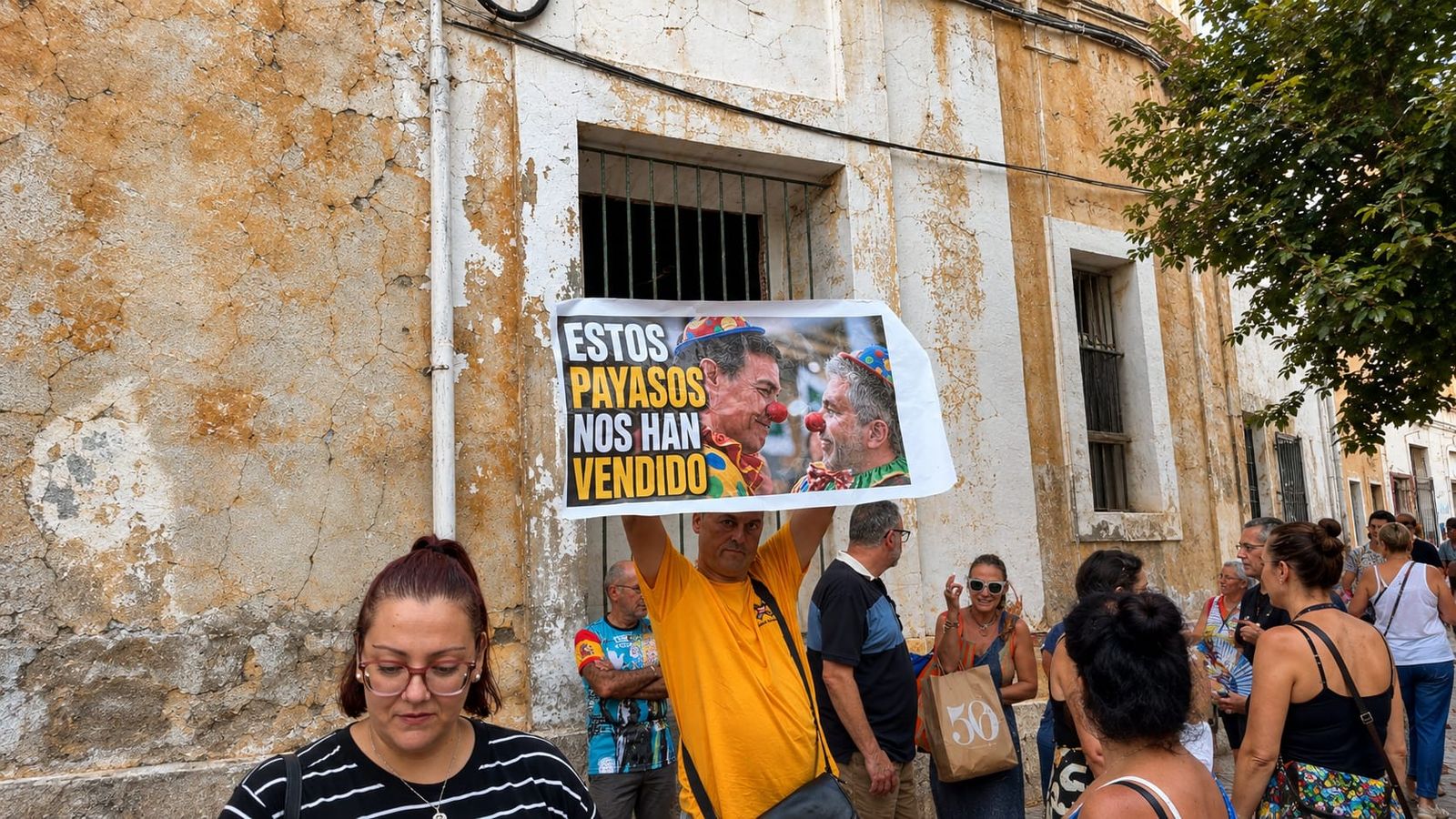 Otero se planta contra el centro de acogida: “Ya no podemos más”
