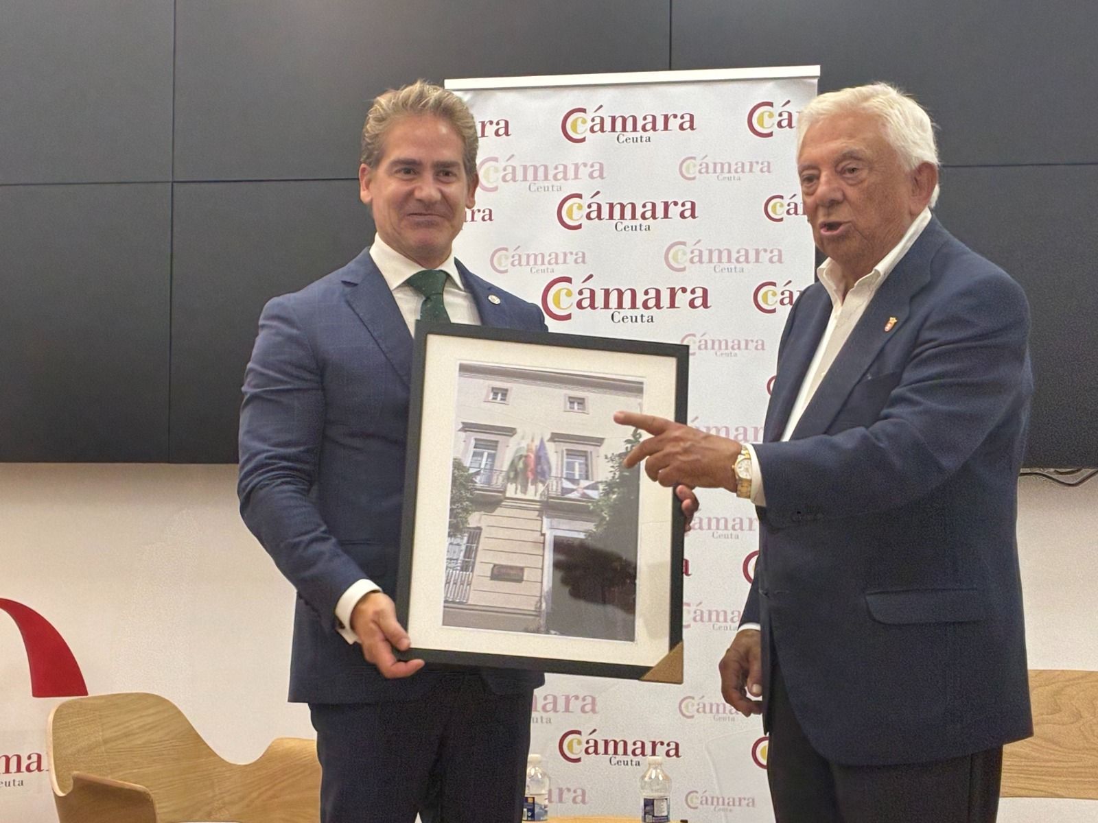 Hermanamiento entre las Cámara de Comercio de Ceuta y Sevilla