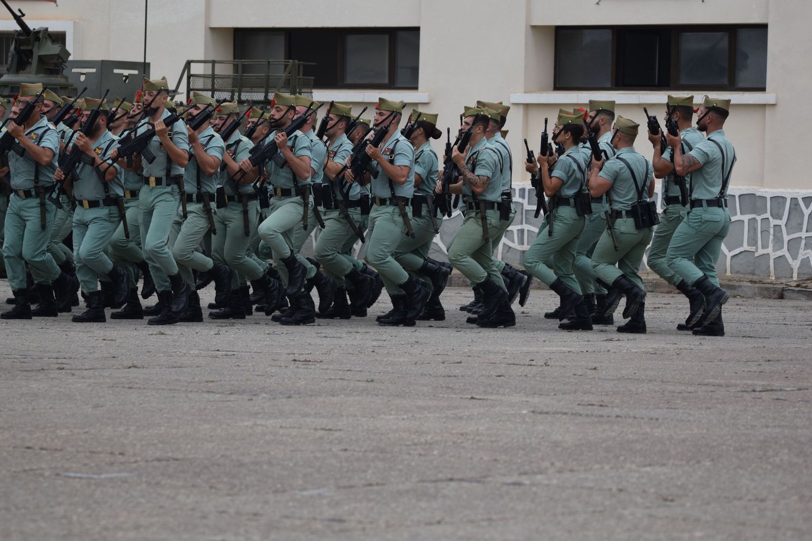 Brillante y marcial celebración del 105 Aniversario de la Legión