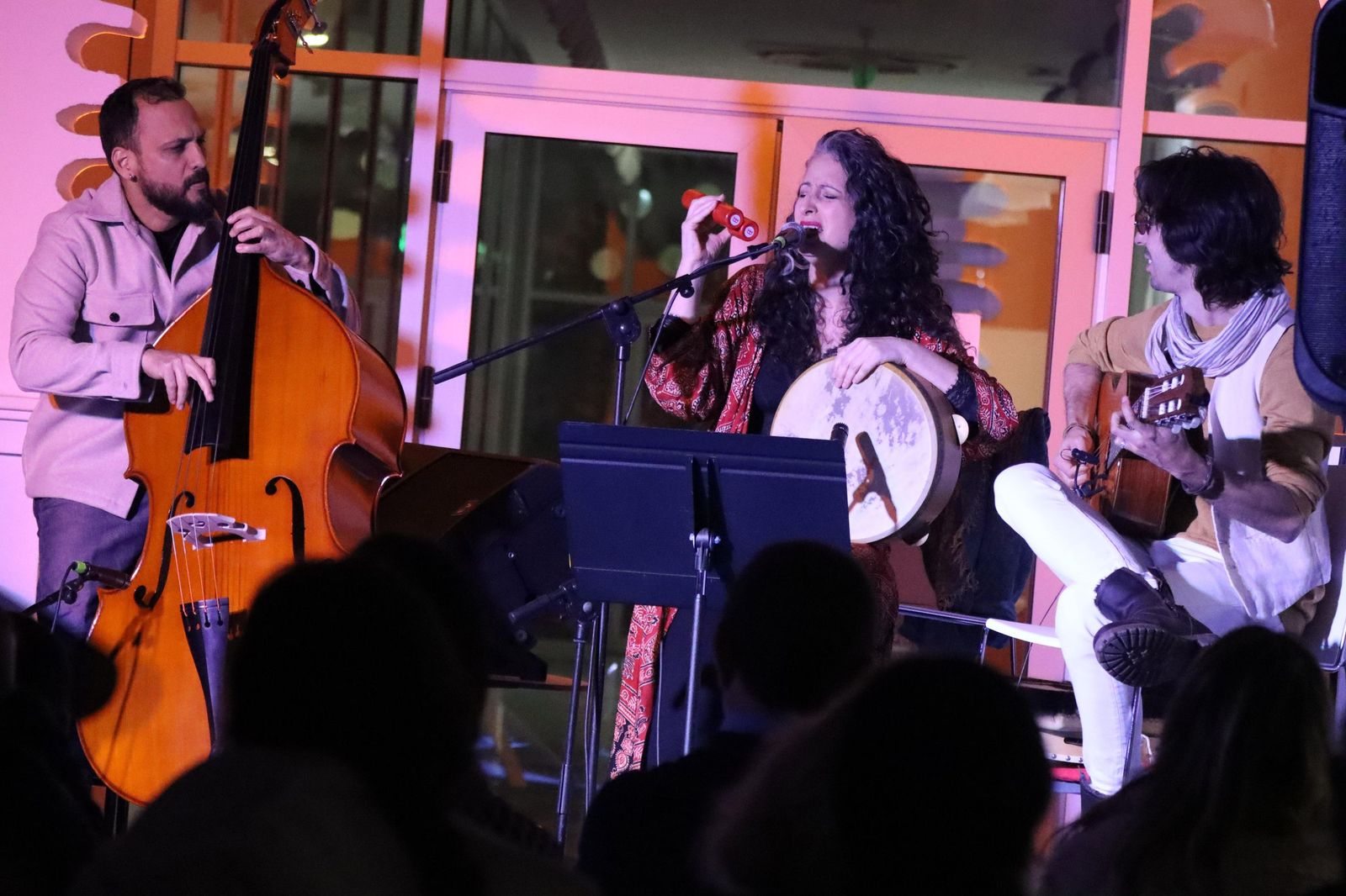 ‘Músicas Sevilla’ de Evoéh Quartet embruja el Ferrocarril a base de jazz y flamenco mediterráneos