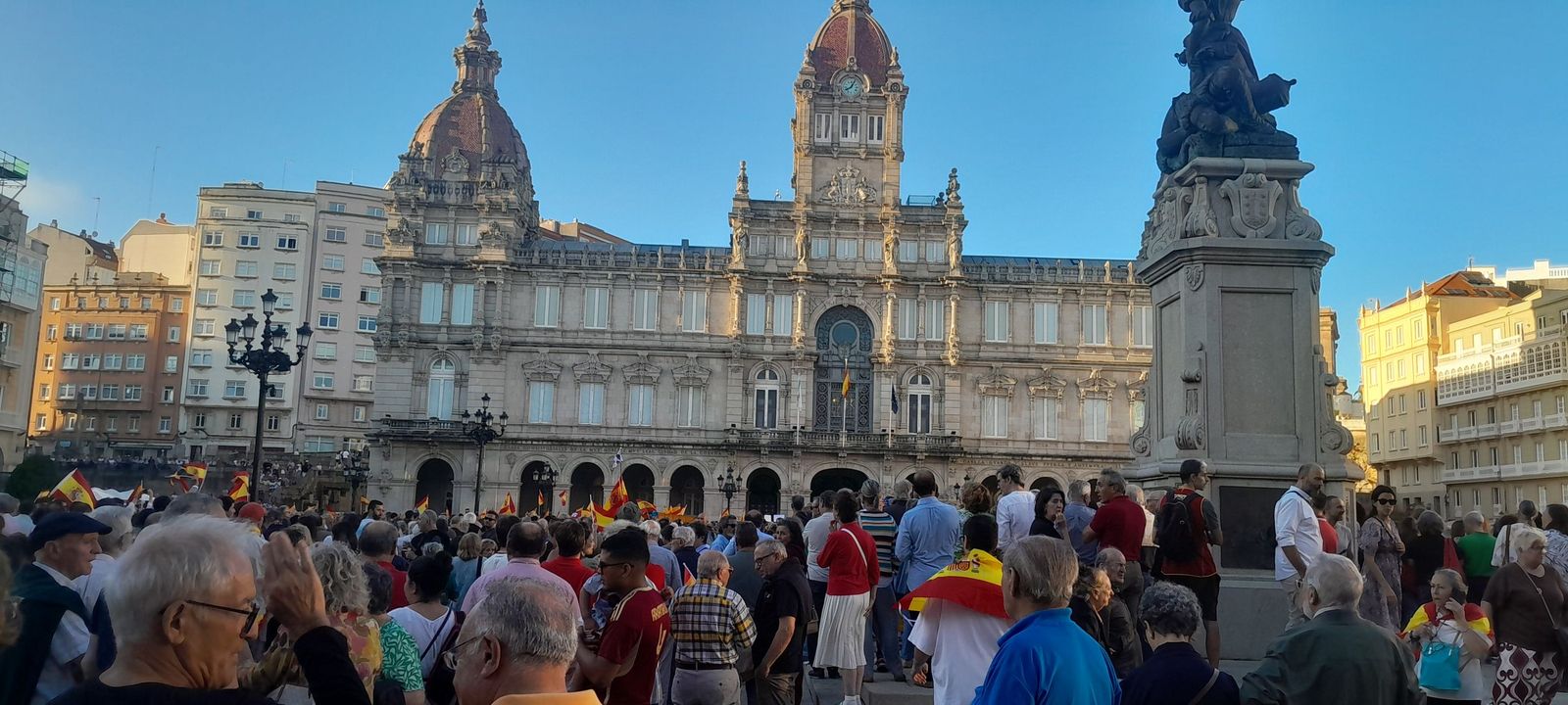 España se pone en pie por Ceuta y convierte el Día de la Ciudad en una gran muestra nacional de solidaridad