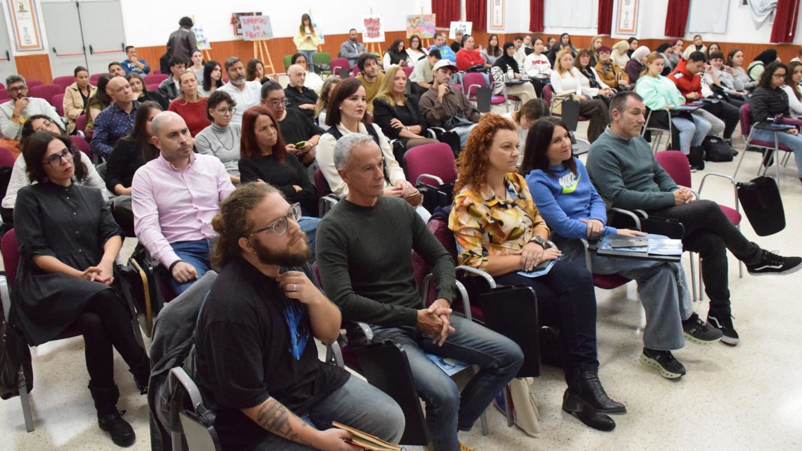 Imagen de la primera de las jornadas “Democracia, Igualdad, Convivencia y Libertad” en el Camoens.