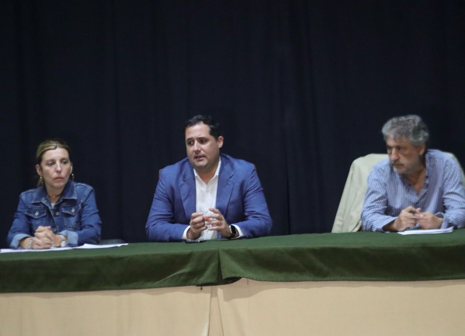 Reunión celebrada en el salón de actos del Palacio Autonómico.