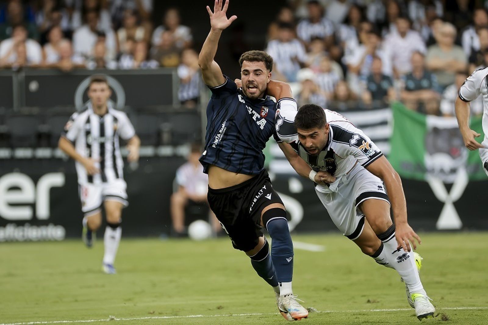La AD Ceuta recibe este sábado a uno de los aspirantes al ascenso directo tras firmar una temporada histórica en Segunda División