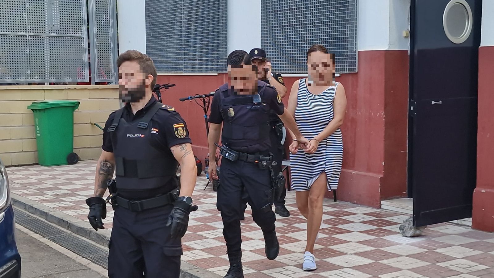 DETENIDA