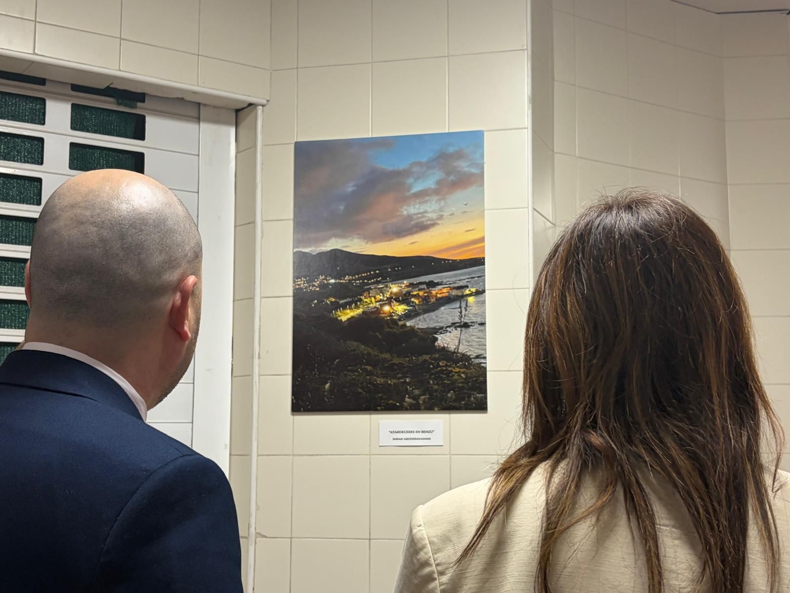 La exposición de fotos del proyecto Altaweia lleva “luz”, “orgullo” y “arte” al Mercado de Hadú