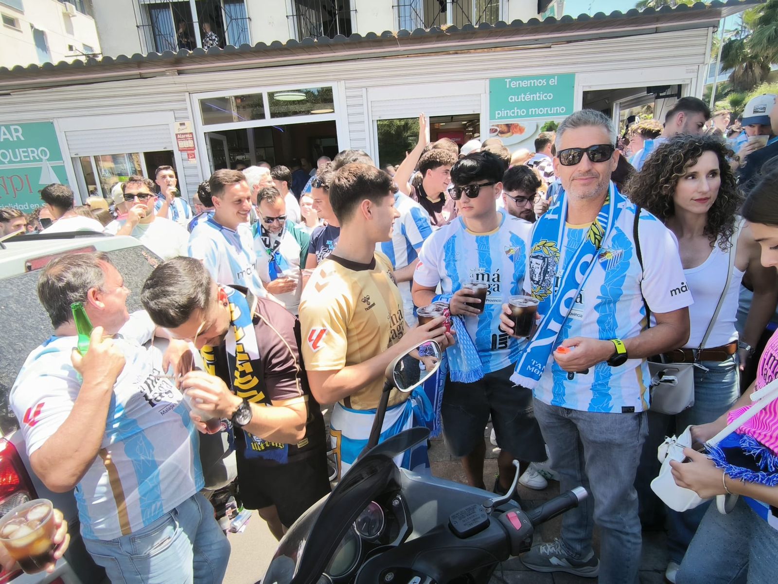 Ambiente en la previa del partido