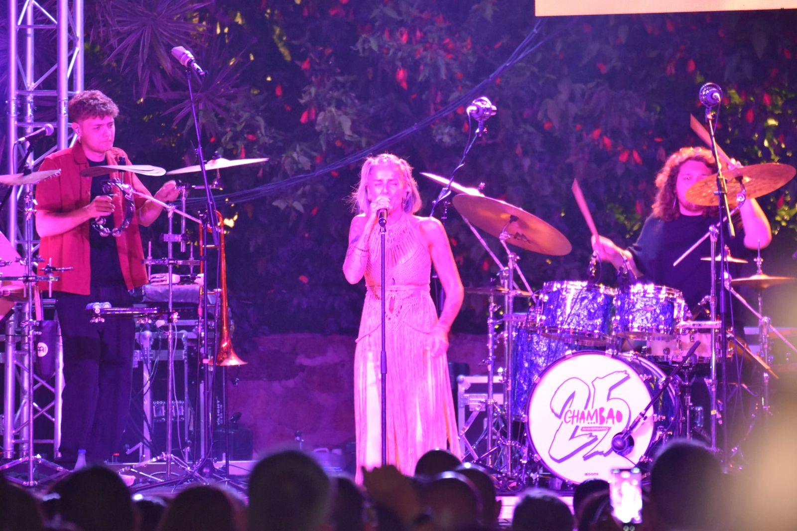 Chambao llena de magia el Ceuta Music Park en su segunda noche