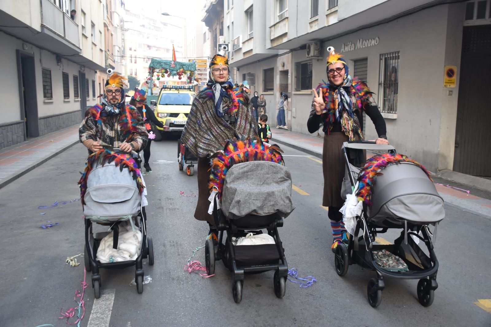 El Carnaval llena de color y ruido las calles del centro