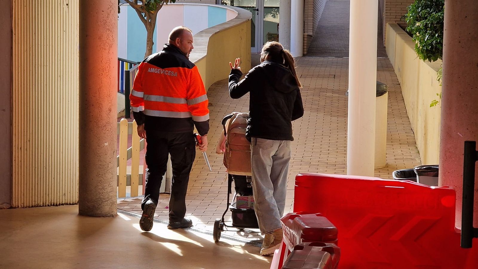Amgevicesa presta el servicio de custodia de 22 centros escolares