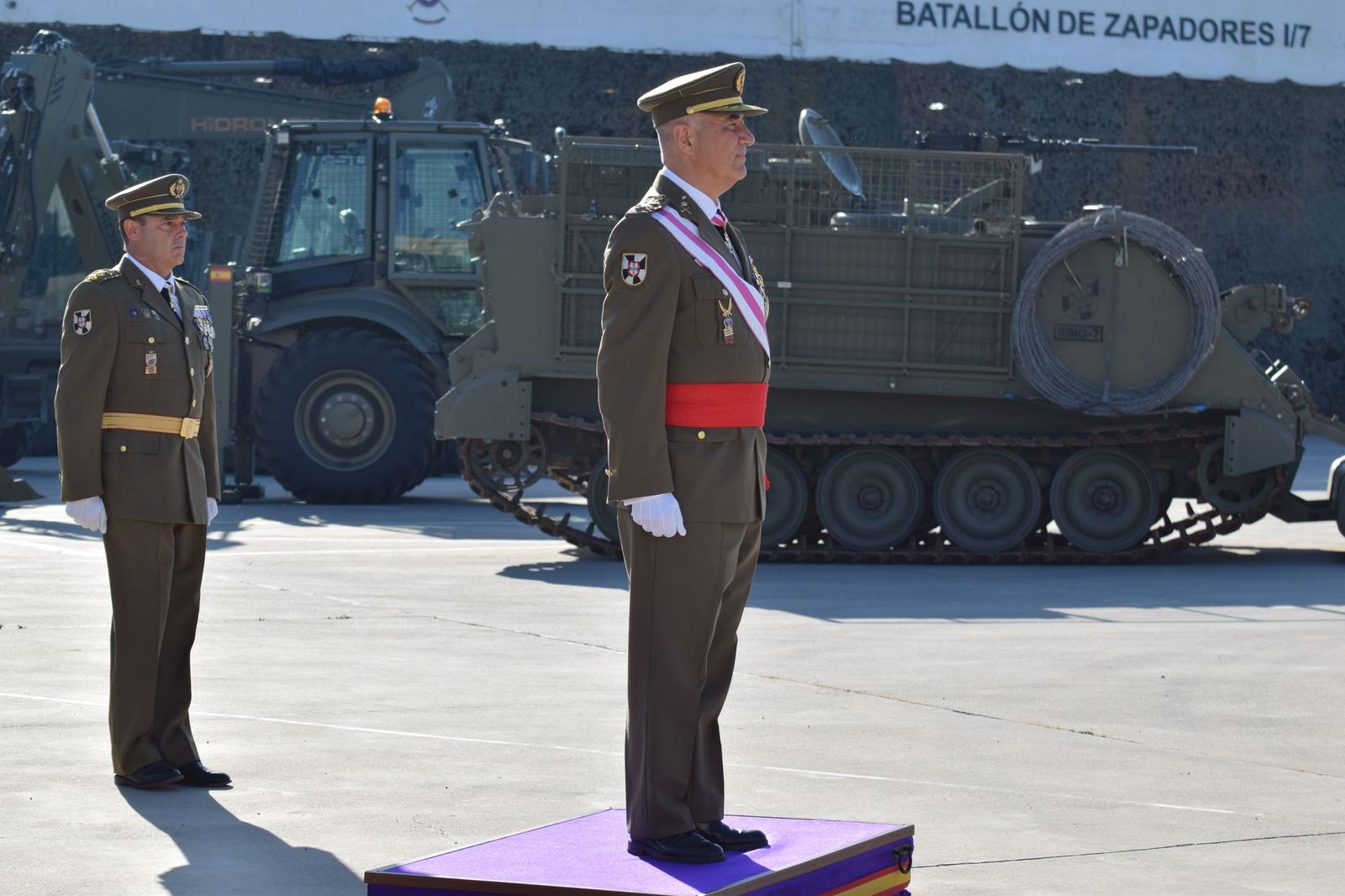 El Regimiento de Ingenieros 7 honra a San Fernando en una solemne parada militar en El Jaral