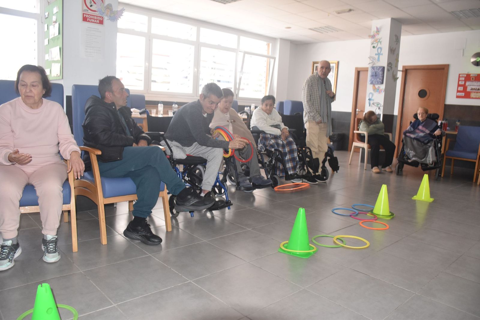 Puertas abiertas y un ambiente entrañable hacen especial una jornada en Cruz Blanca