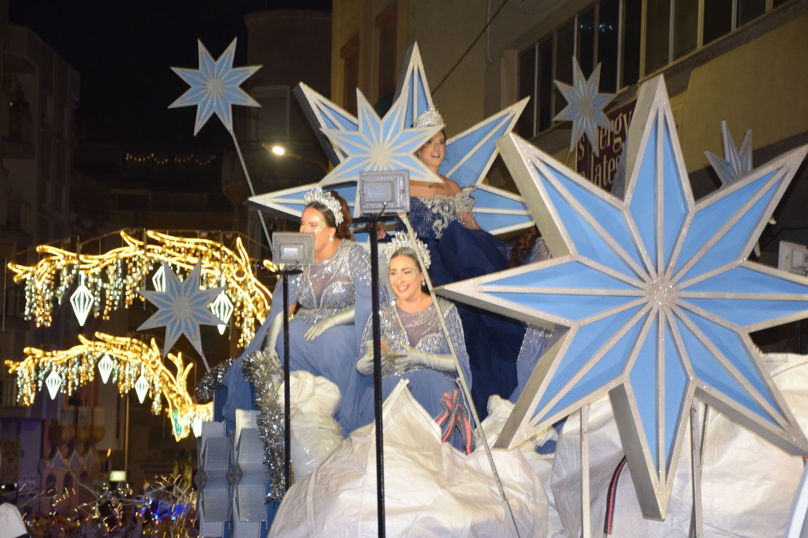 Los ceutíes se emocionan con la llegada de los Reyes Magos