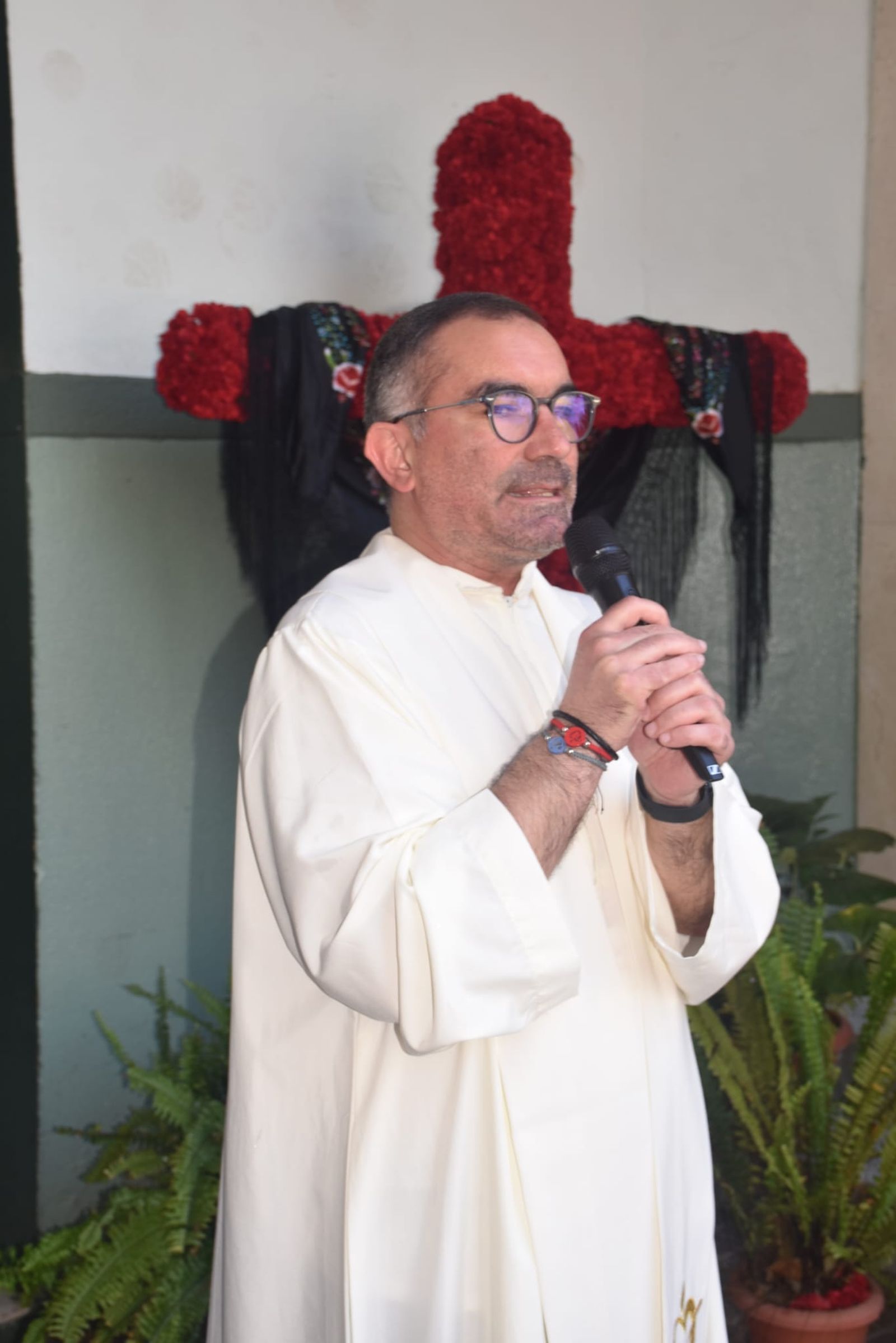 El Colegio de San Agustín disfruta de una feliz jornada solidaria con su Cruz de Mayo