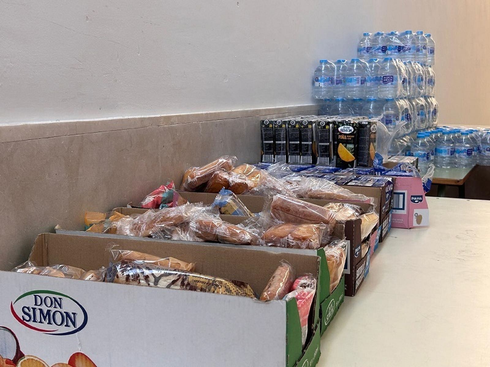 La reposición de azúcares y sales minerales tras la donación es imprescindible | FOTO E.A.Z.