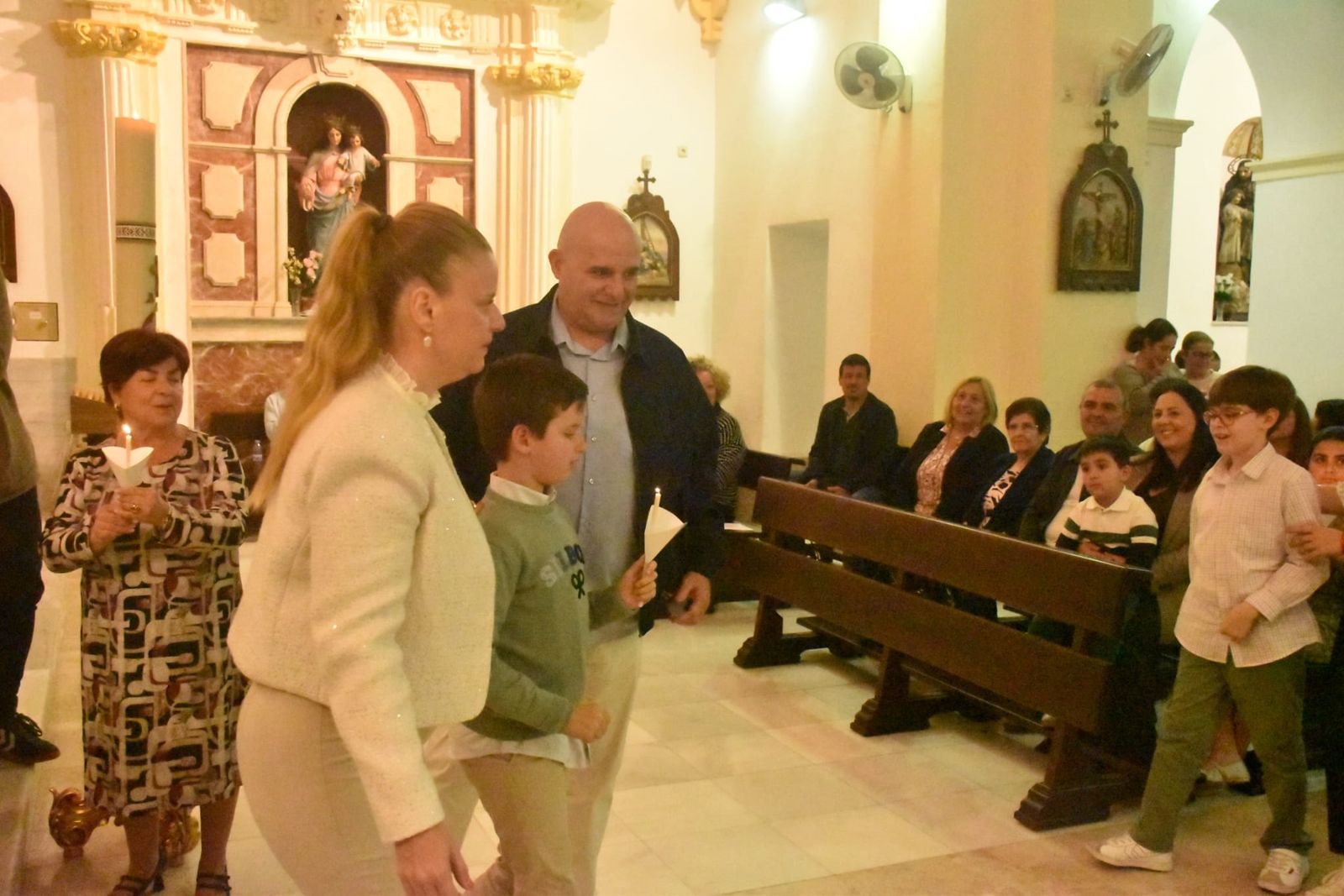 Bendición de las cruces en la iglesia de San Francisco