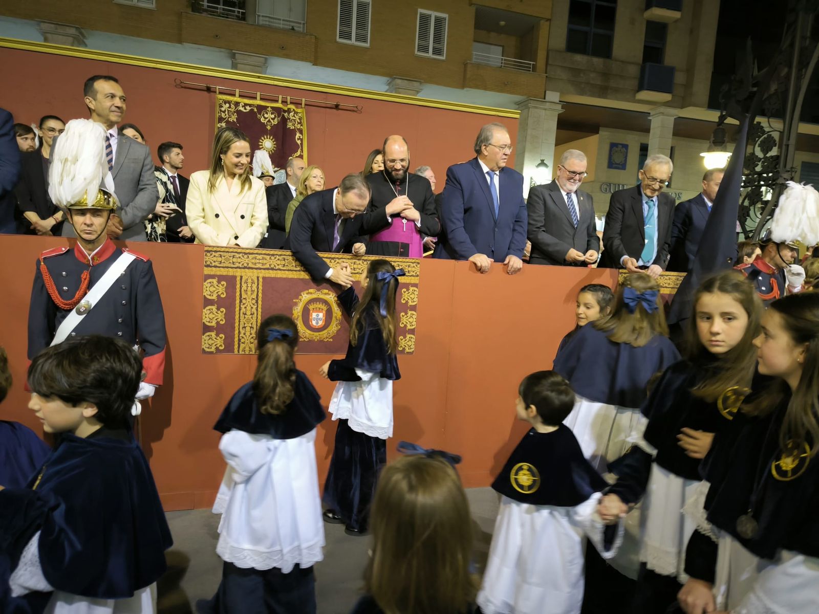 Aroma cofrade y estudiantil: Las Penas reina en el Jueves Santo