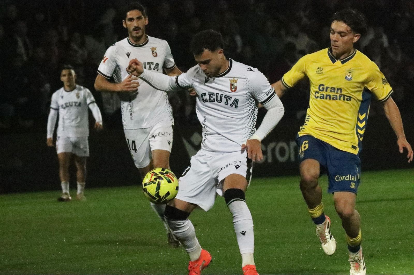 Reparto de puntos entre el conjunto Caballa y el conjunto Canario