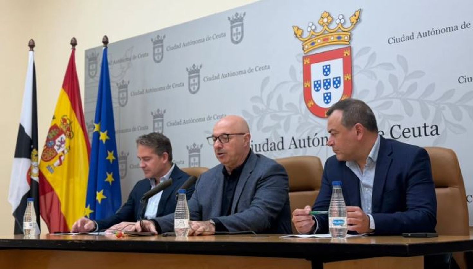 Rueda de prensa de presentación de los buybonos