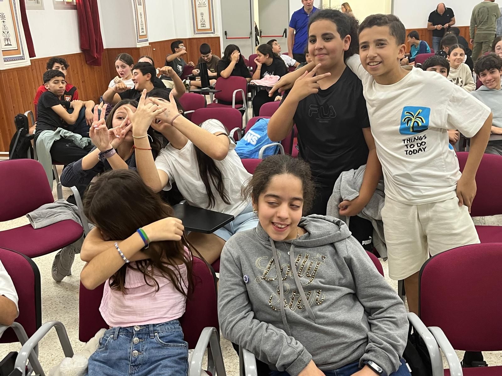 El IES Camoens acoge unas Olimpiadas de Dibujo Técnico con el legado de Paqui Serráis