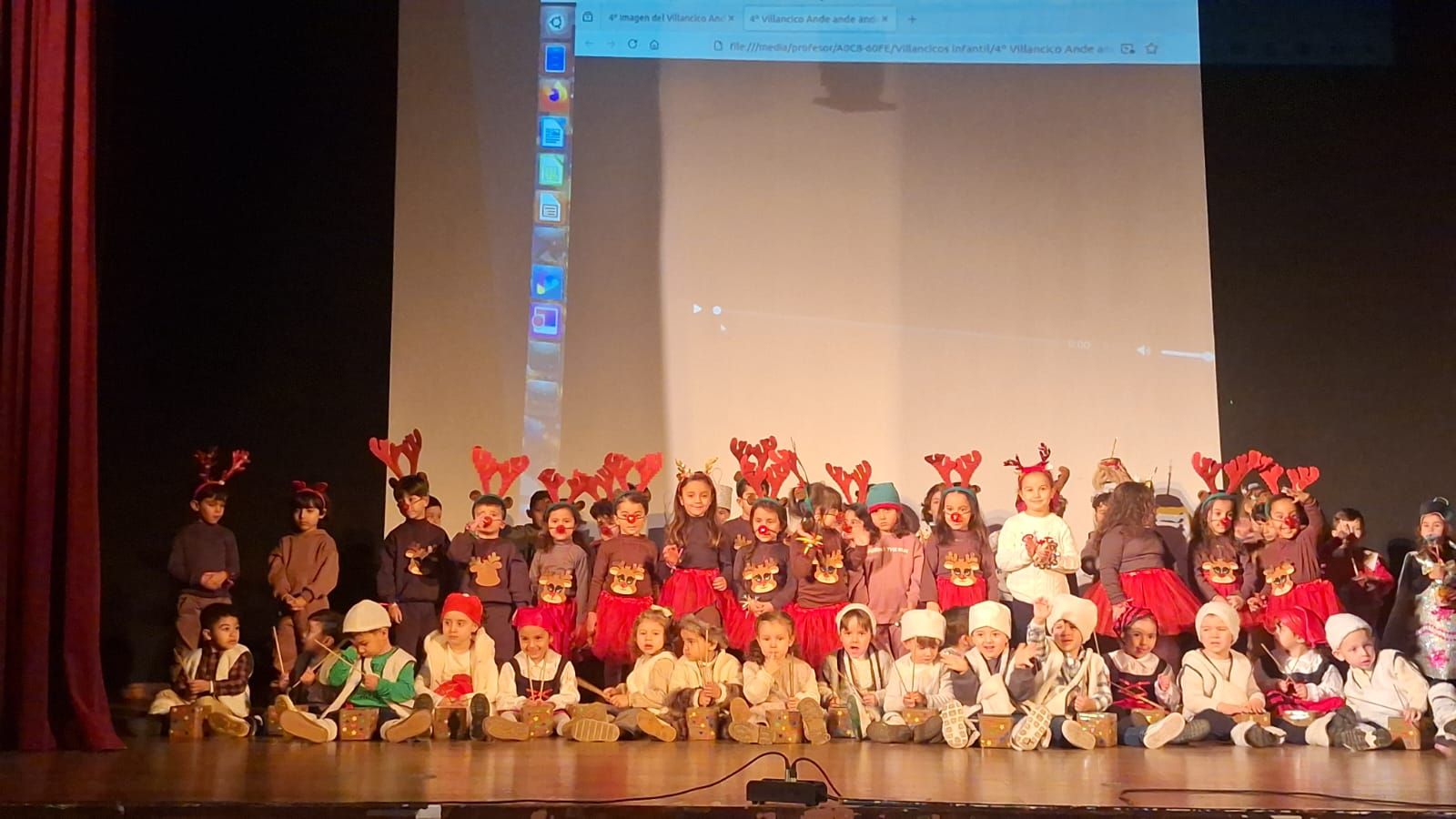 Festival navideño de los alumnos del CEIP Juan Morejón