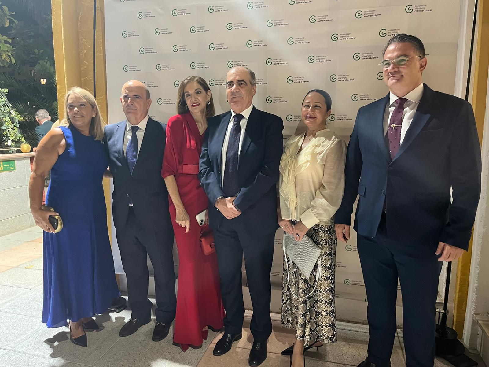 FOGALERÍA | La cena benéfica en Ceuta de la AECC en imágenes